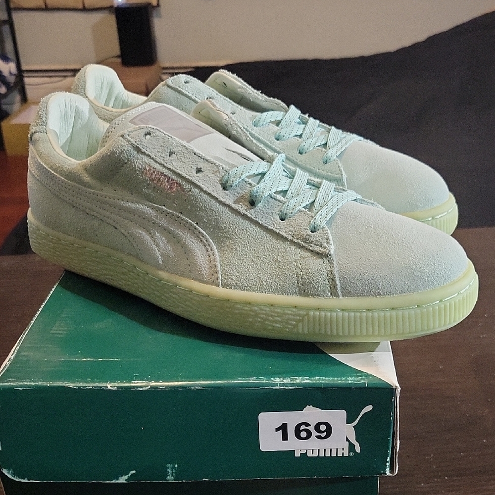 Puma Suede Classic Mono "Peppermint Green" (2018) W10/M8.5 NEW W/OG BOX - Picture 3 of 11